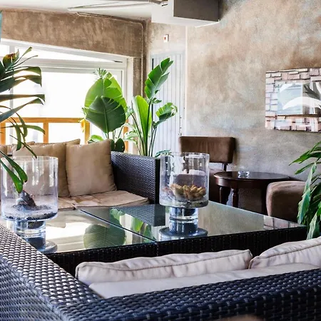 St Jean Hotel 3*