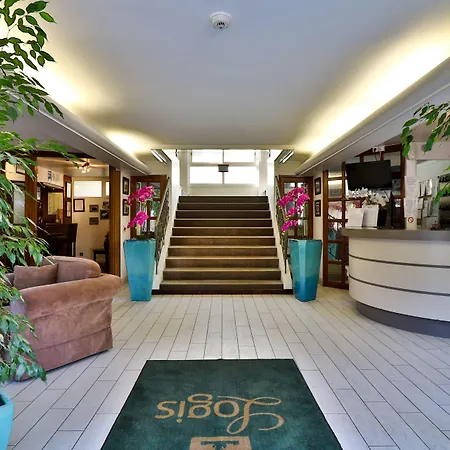 Hotel St Jean 3*