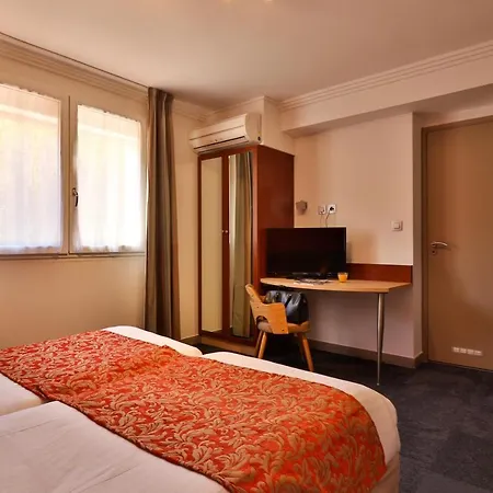 St Jean Hotel 3*