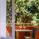 St Jean Hotel