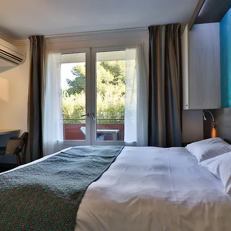 St Jean ホテル ラシオタ