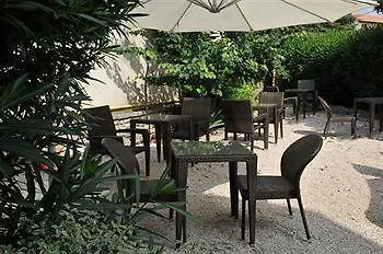 Hotel St Jean 3*